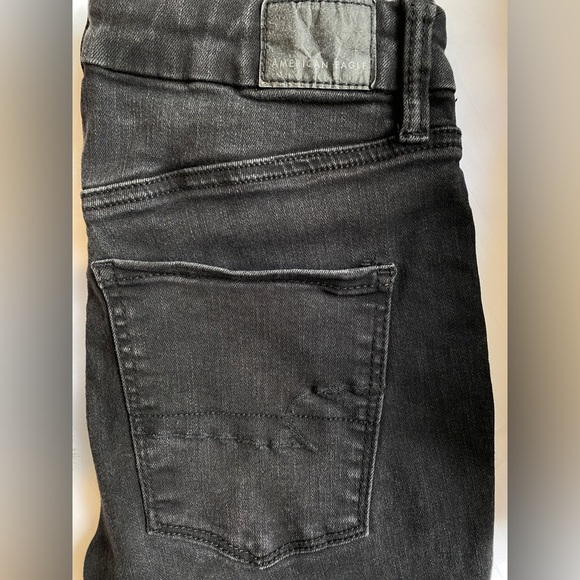 American Eagle outfitters- Curvy High-Rise Jegging - Picture 4 of 9